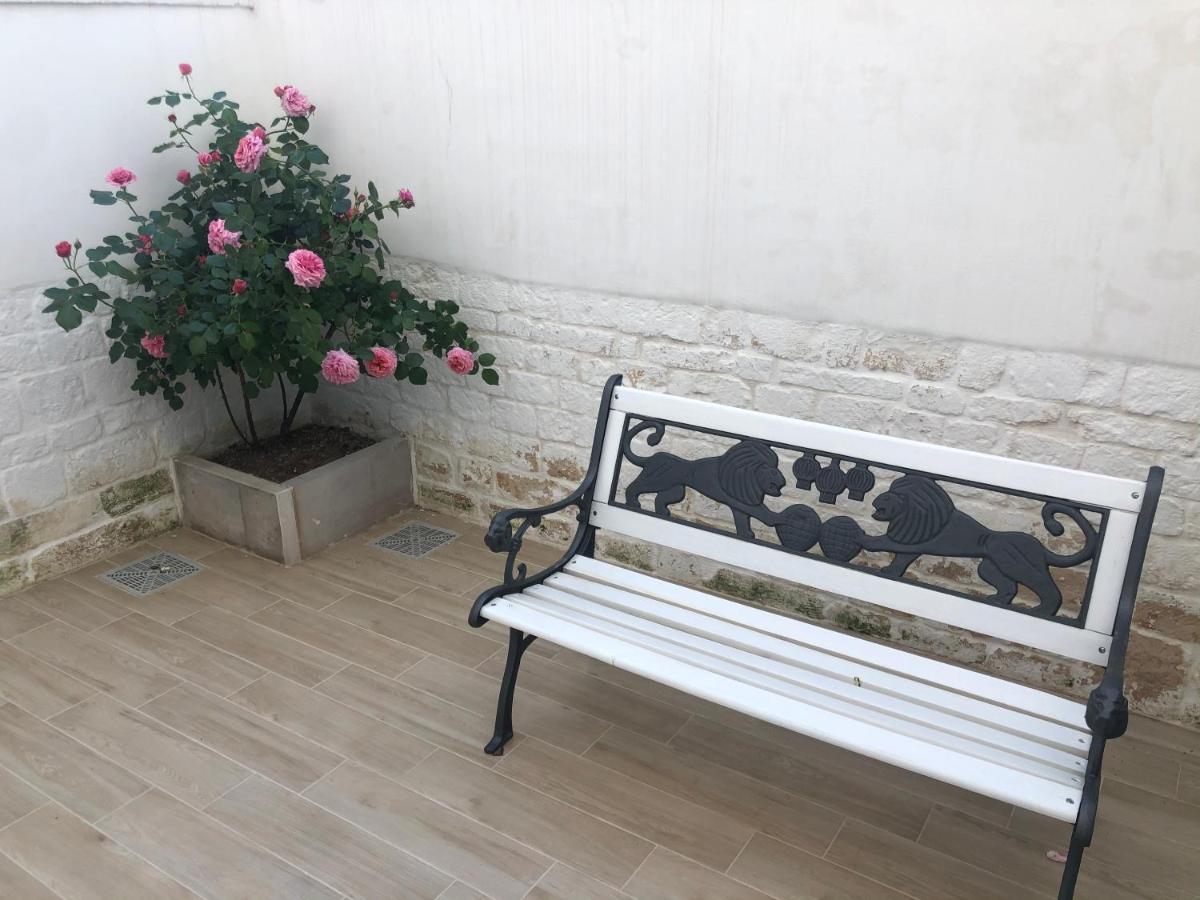 Nido Di Pietra-Dimora In Centro Bed & Breakfast Alberobello Exterior foto