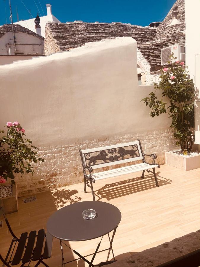 Nido Di Pietra-Dimora In Centro Bed & Breakfast Alberobello Exterior foto