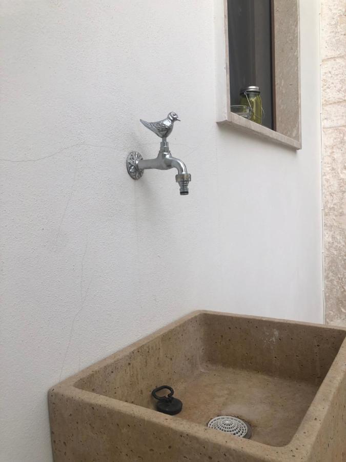 Nido Di Pietra-Dimora In Centro Bed & Breakfast Alberobello Exterior foto
