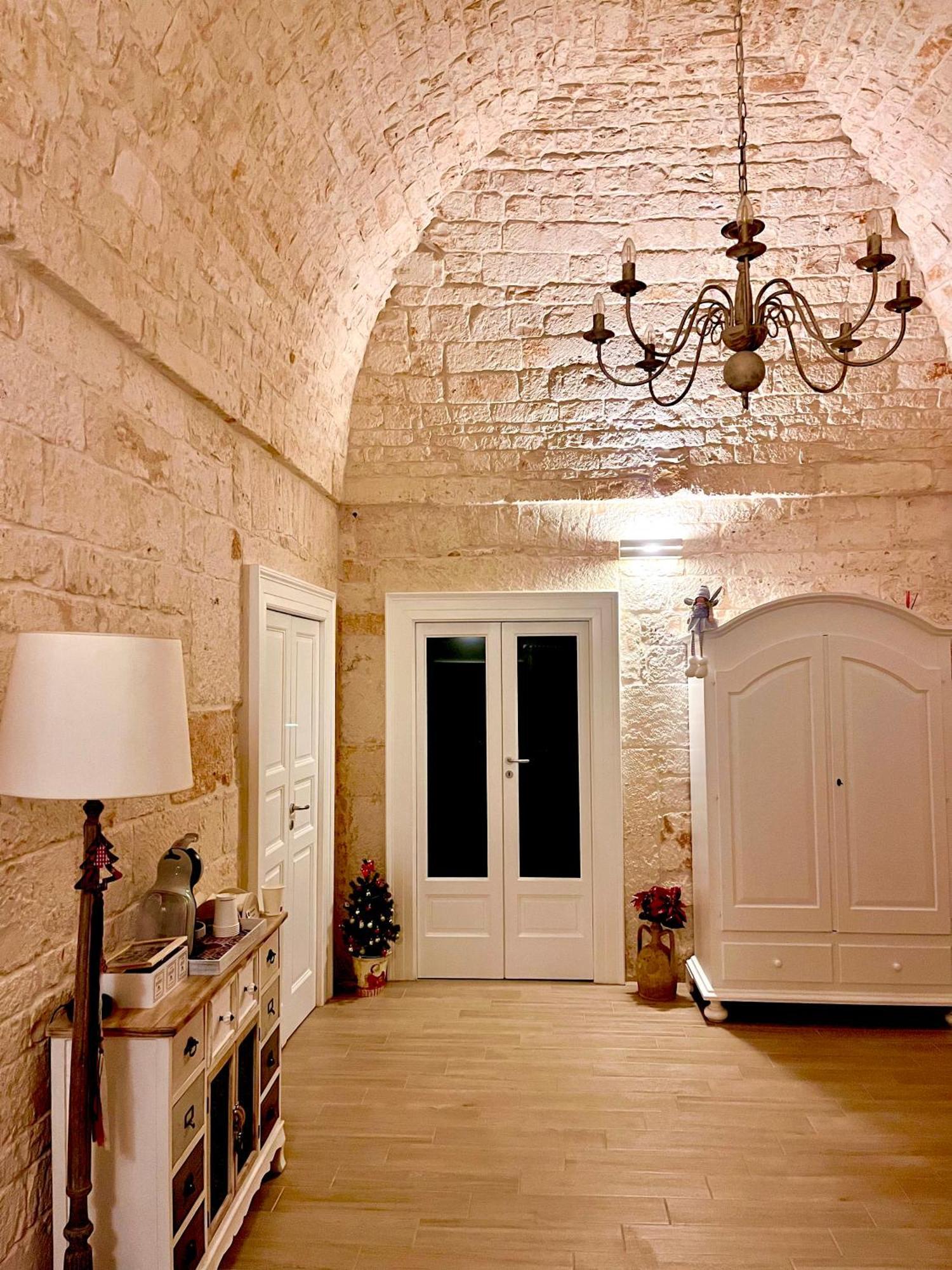 Nido Di Pietra-Dimora In Centro Bed & Breakfast Alberobello Exterior foto
